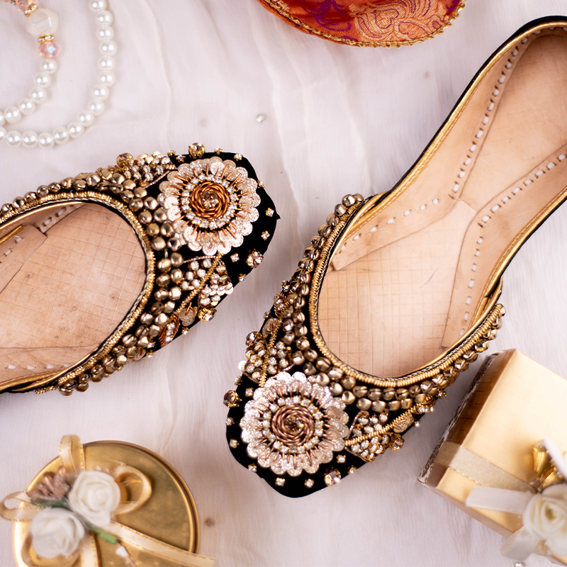 Stylish khussa discount