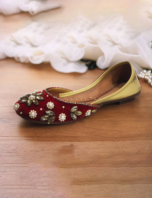 Red | Fancy Khussa for women