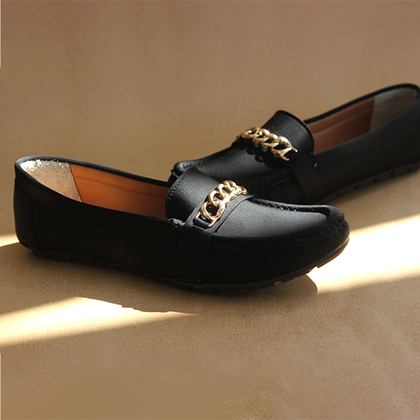 Black Pumps for women