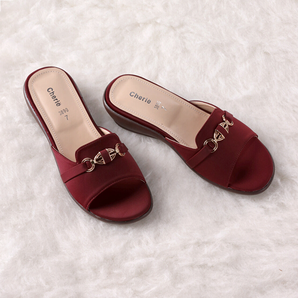 Maroon Heel Slippers for women