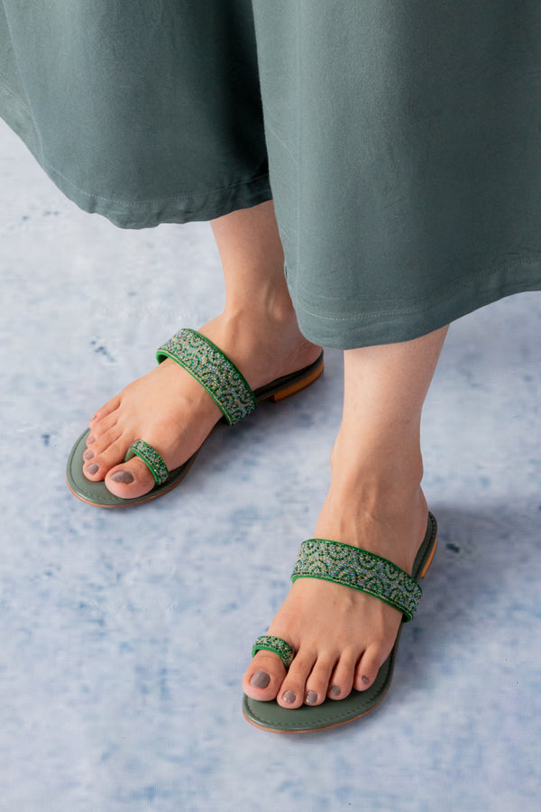 Women GREEN flats