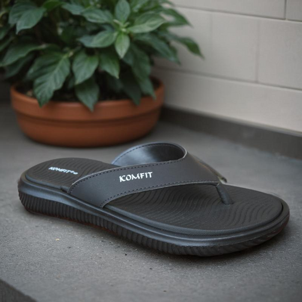 Black slipper for men