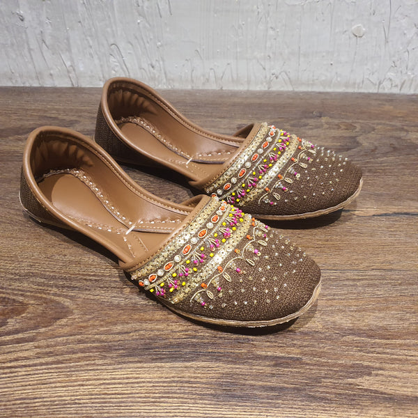 fancy khussa for women