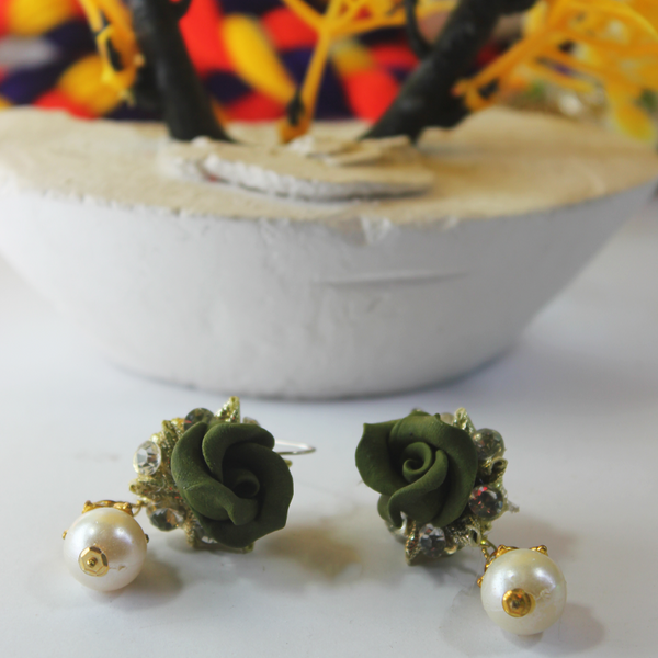 Floral Mendi Earrings In Green